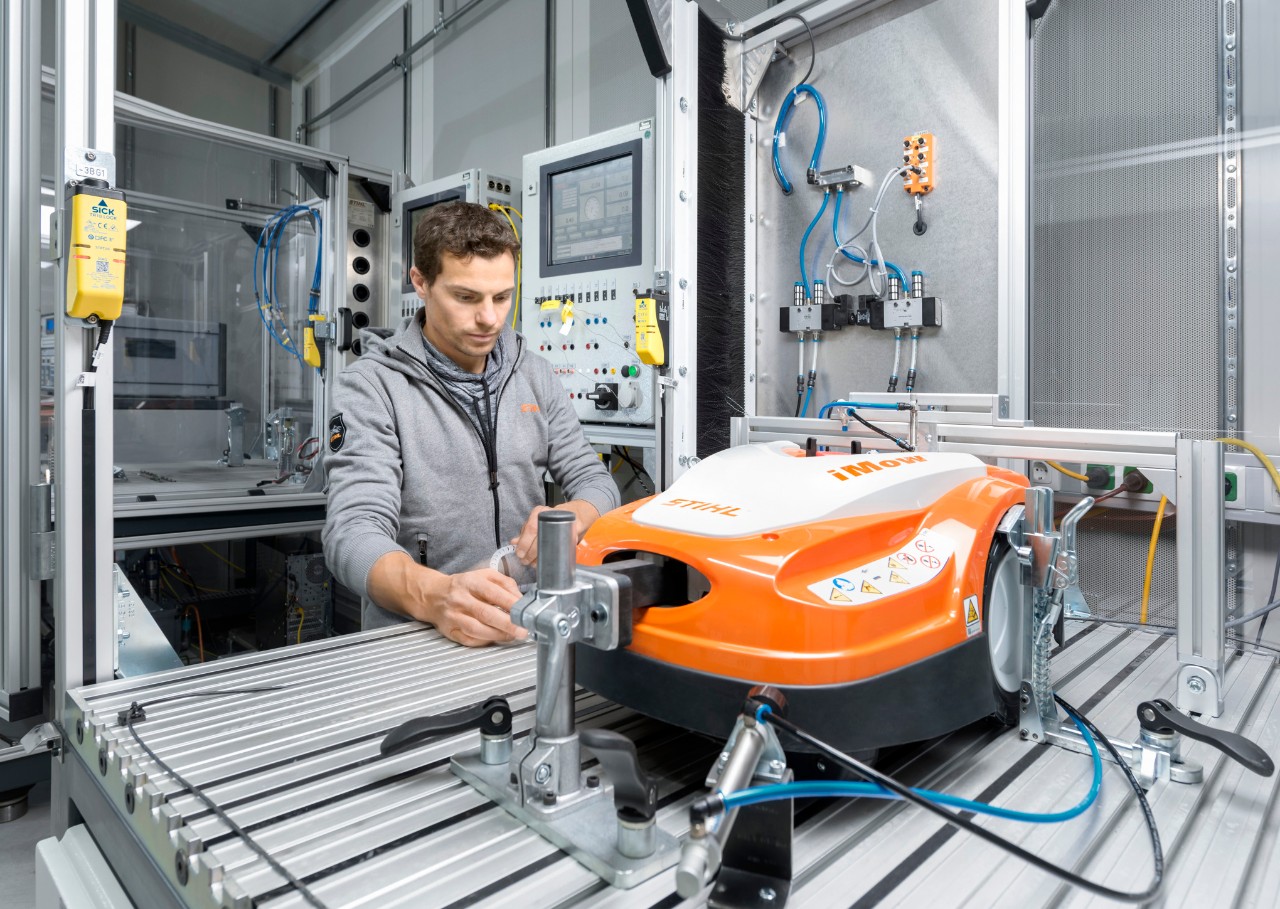 Zona de testare iMOW de pe acoperișul STIHL Tirol acoperă o suprafață de 3.000 de metri pătrați.